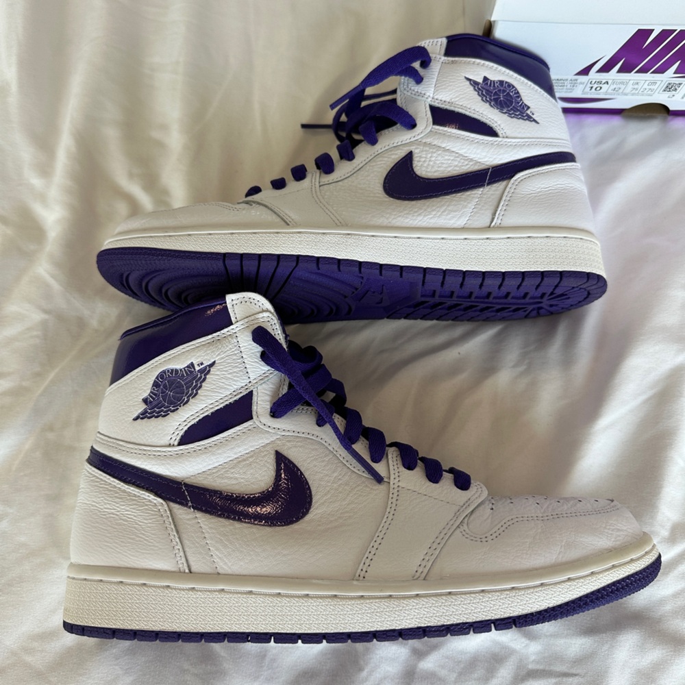 Air Jordan 1 High OG ‘Court Purple’ Sneakers